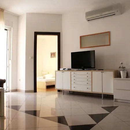 Eddie - Great Location & Comfor Apartmán