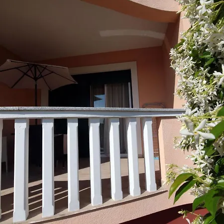 Eddie - Great Location & Comfor Apartmán *