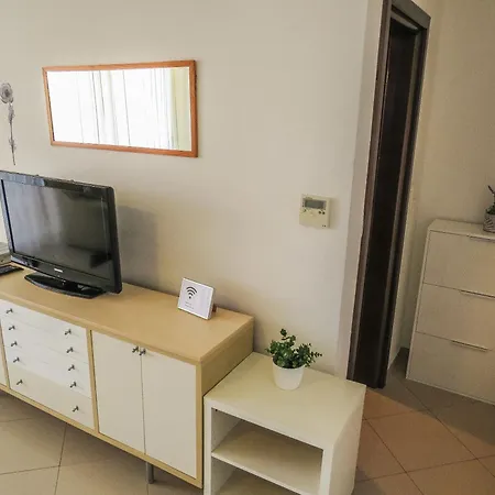 Apartamento Eddie - Great Location & Comfor *