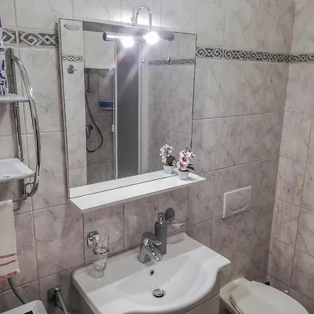 Apartamento Eddie - Great Location & Comfor